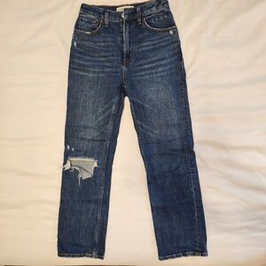 Abercrombie Ultra High Rise Ankle Straight Jean size 23
